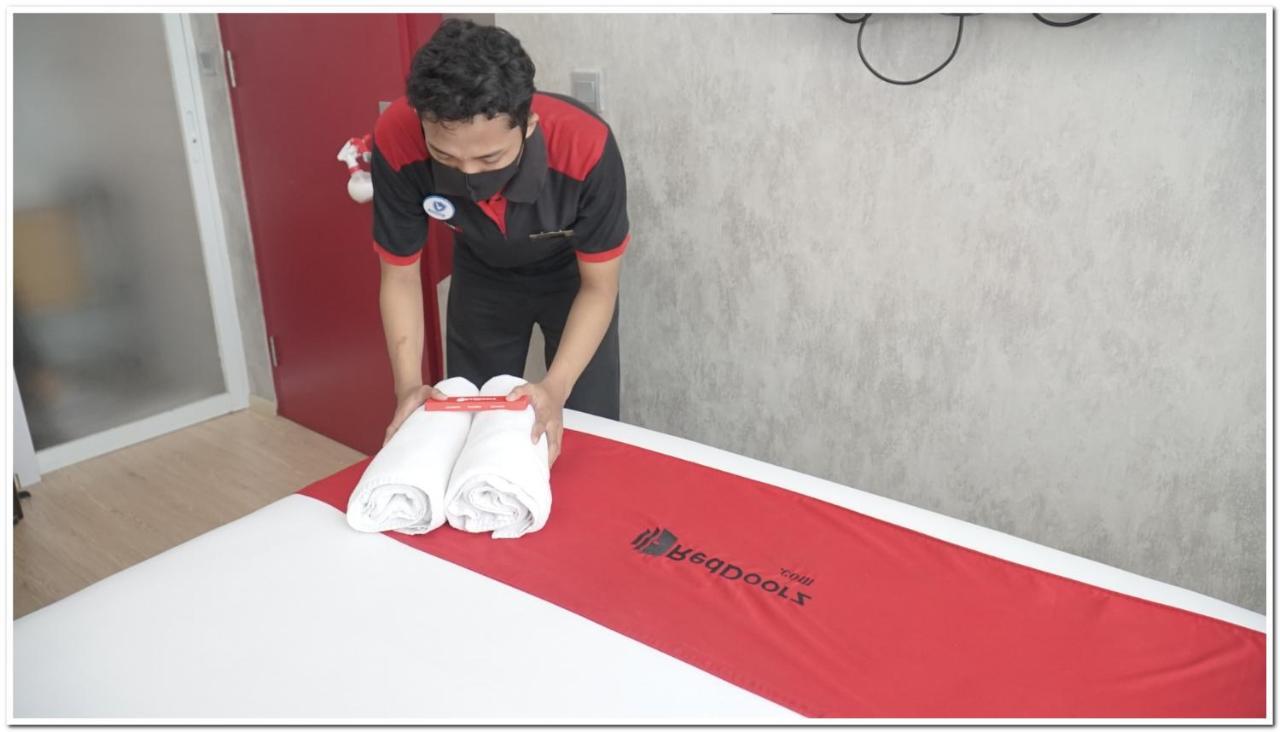 Reddoorz Plus Near Rs Rk Charitas 2 Palembang Luaran gambar