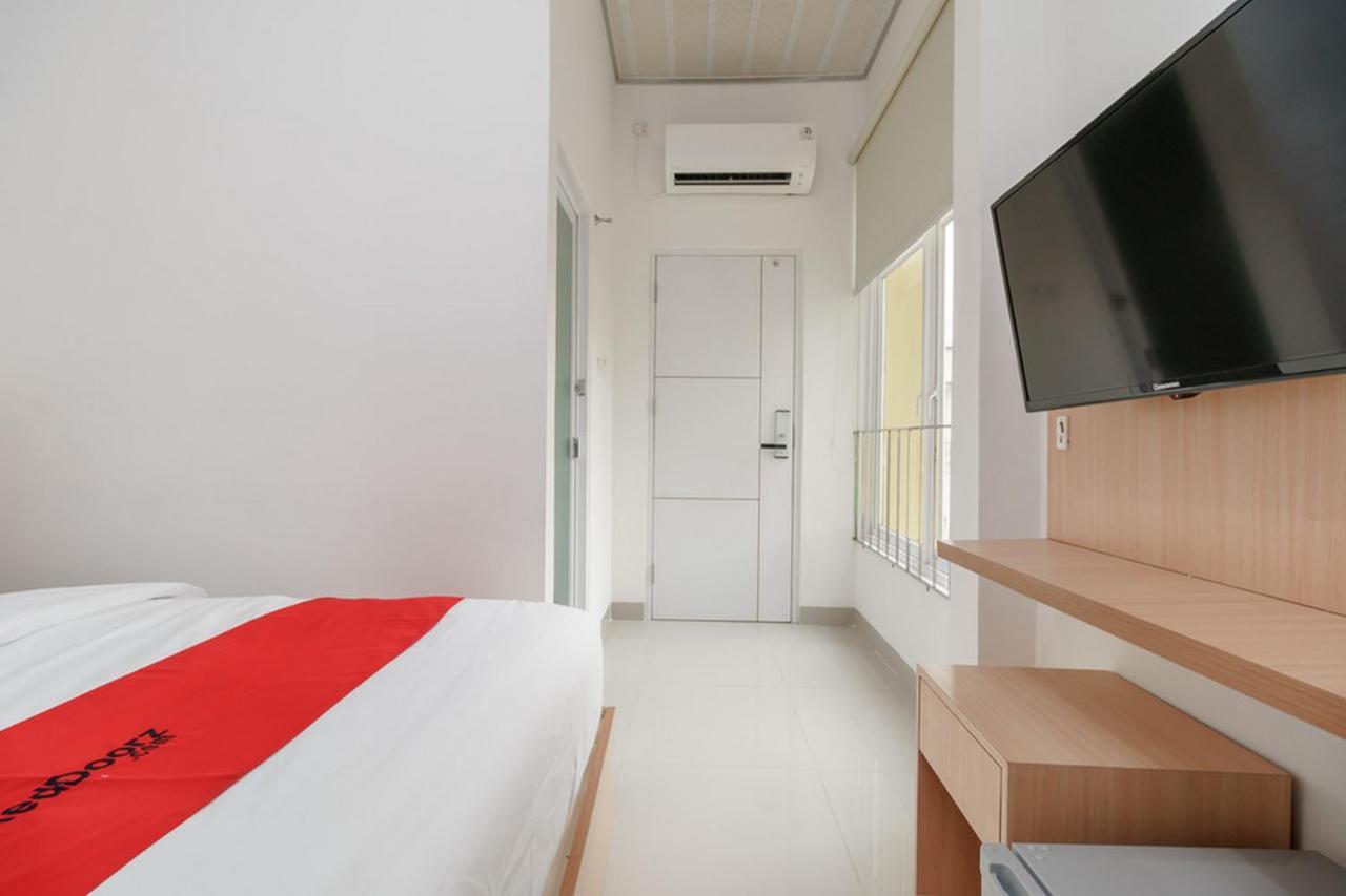 Reddoorz Plus Near Rs Rk Charitas 2 Palembang Luaran gambar