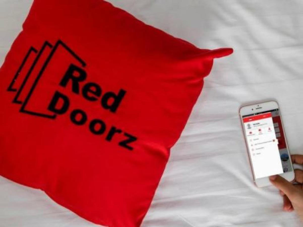 Reddoorz Plus Near Rs Rk Charitas 2 Palembang Luaran gambar